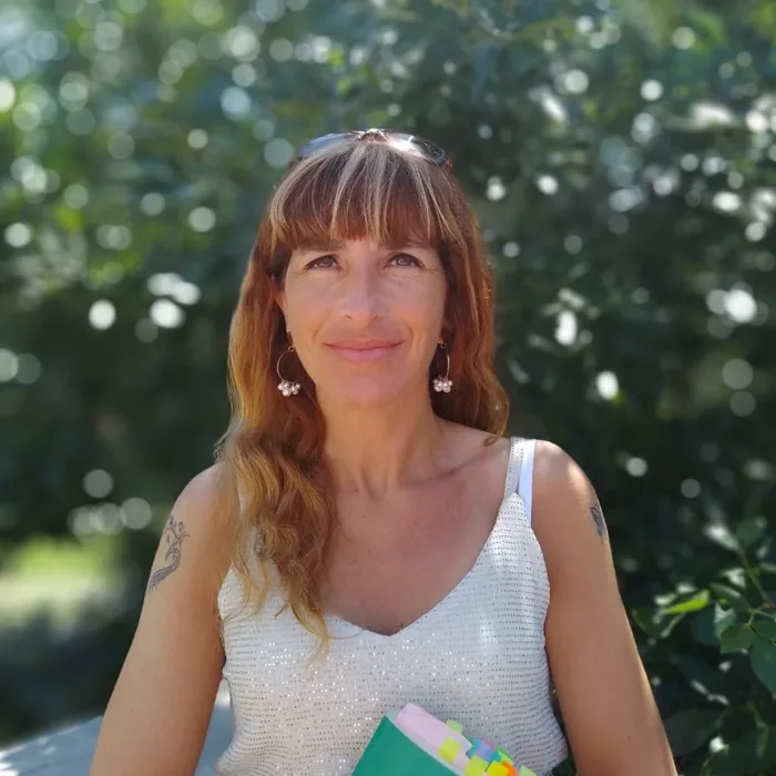Dra. Andrea Esparza - Abogada Especialista en Derecho de Familia